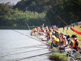 清晨河边钓鱼的技巧（享受宁静的捕鱼时光）