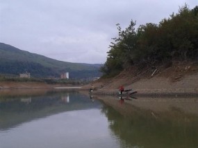 天柱山水库钓鱼技巧大揭秘（享受乐趣）