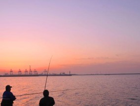 夜晚大风浪矶钓技巧（挑战极限）