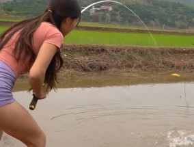 小水沟边竹竿钓鱼技巧（利用竹竿钓鱼的技巧及注意事项）