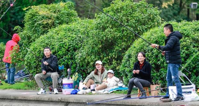 钓鱼场垂钓技巧法（掌握钓鱼场垂钓技巧法提高钓鱼技能）  第3张