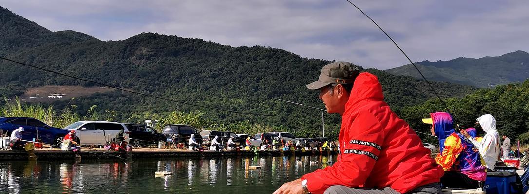 钓鱼手竿甩钩技巧与方法（掌握有效甩钩技巧，提升钓鱼成功率）  第1张