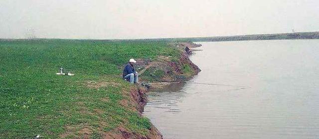 急流水钓鱼技巧（探索浮游矶钓的乐趣）  第1张