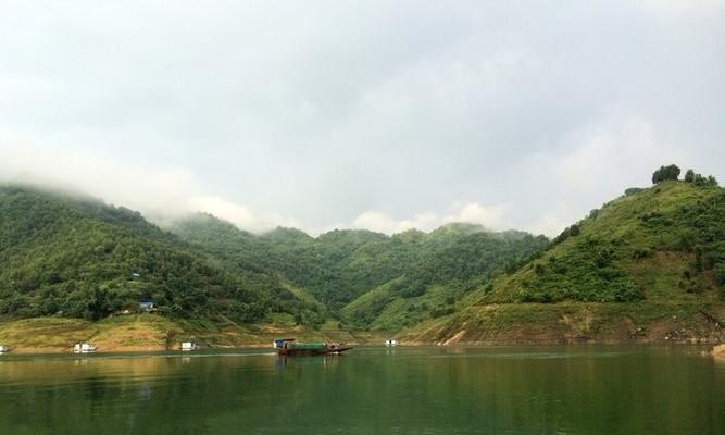 罗甸冬季钓鱼技巧（探秘罗甸冬季钓鱼圣地）  第1张