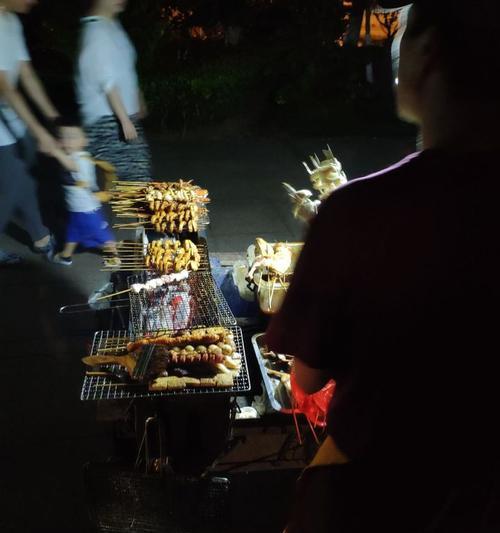 夜市钓鱼小技巧（揭秘夜市钓鱼的高招和技巧）  第1张