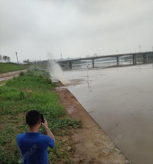 河水上涨下的钓鱼技巧（应对河水上涨的钓鱼技巧与注意事项）  第3张